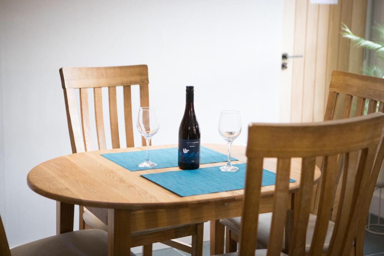 Vineyard Country Cottage Llanerch-Aeron Buitenkant foto